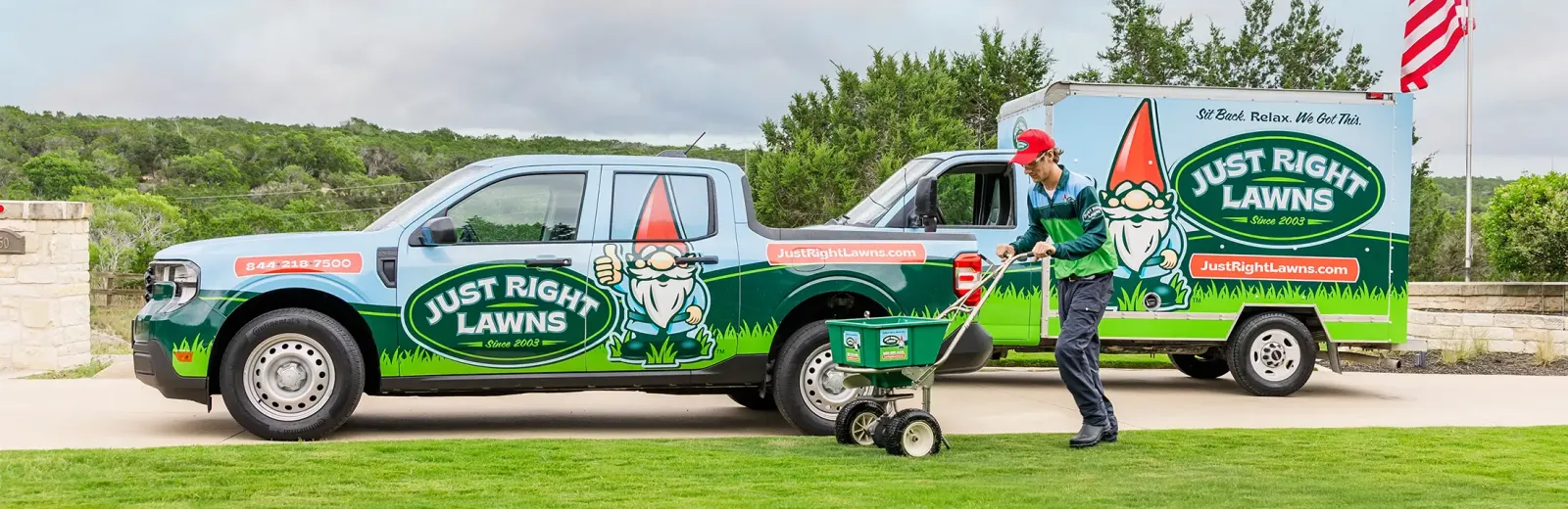 hero-just-right-lawns-fertilizing-lawn